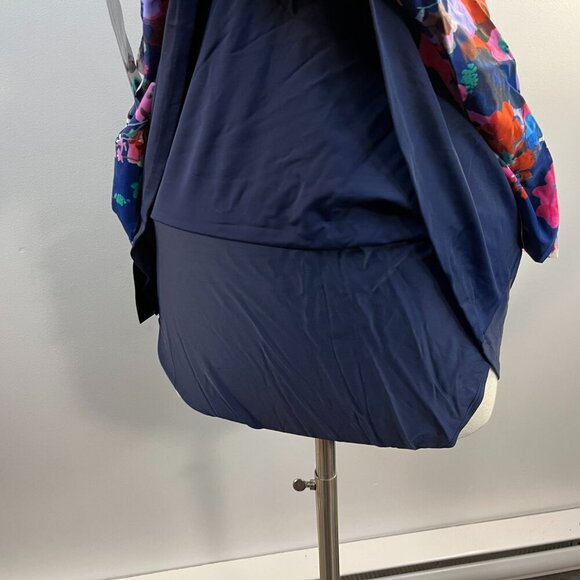 Mazu Swim Women's two-piece Navy Floral Swimsuit - Size 10 - NWT - Picture 7 of 8